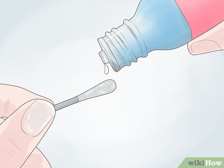 v4 460px Clean Your Nose Piercing Step 7